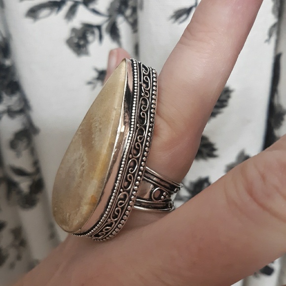 New Oversized Fossil Coral 925 Silver Statement Ring. - Picture 6 of 10